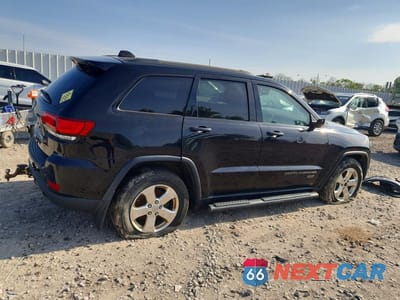Trzecie zdjęcie samochodu z tyłu: 2017 JEEP GRAND CHEROKEE LAREDO VIN:1C4RJFAGXHC747179 - miniatura