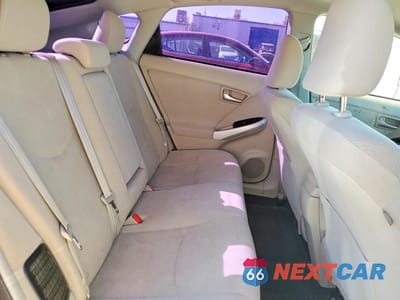 Zdjęcie 10 z 12 samochodu: 2014 TOYOTA PRIUS THREE VIN:JTDKN3DU6E0367629 - miniatura
