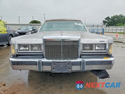 Piąte zdjęcie samochodu w środku: 1985 LINCOLN TOWN CAR VIN:1LNBP96F8FY691028 - miniatura