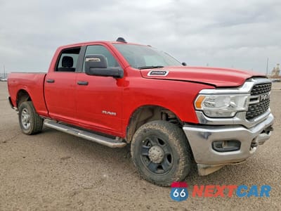 Czwarte zdjęcie samochodu z boku: 2024 RAM 2500 BIG HORN VIN:3C6UR5DJ6RG343094 - miniatura