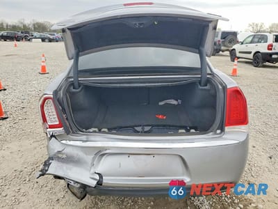 Zdjęcie 6 z 11 samochodu: 2015 CHRYSLER 300 LIMITED VIN:2C3CCARG4FH899416 - miniatura