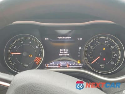 Zdjęcie 9 z 13 samochodu: 2014 JEEP CHEROKEE LIMITED VIN:1C4PJMDB0EW157269 - miniatura
