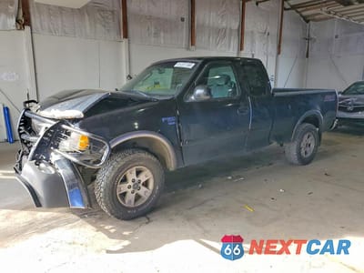 2002 FORD F150 1FTRX18L32NB68583 - główne zdjęcie licytacji z USA - miniatura
