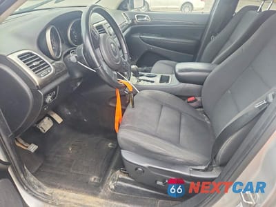 Zdjęcie 7 z 12 samochodu: 2012 JEEP GRAND CHEROKEE LAREDO VIN:1C4RJFAG4CC108692 - miniatura