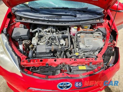 Zdjęcie 11 z 12 samochodu: 2013 TOYOTA PRIUS C THREE VIN:JTDKDTB37D1038637 - miniatura
