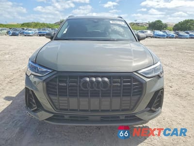 Piąte zdjęcie samochodu w środku: 2025 AUDI Q3 PREMIUM S LINE 45 VIN:WA1DECF36S1019083 - miniatura