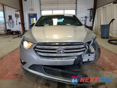 Piąte zdjęcie samochodu w środku: 2015 FORD TAURUS LIMITED VIN:1FAHP2F8XFG149920 - miniatura