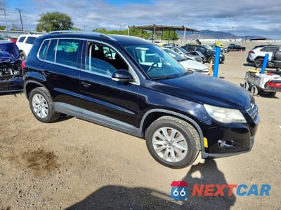 Czwarte zdjęcie samochodu z boku: 2009 VOLKSWAGEN TIGUAN S VIN:WVGAV75N39W062680 - miniatura