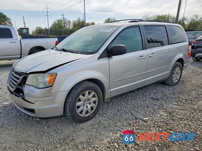 2009 CHRYSLER TOWN & COUNTRY LX 2A8HR44E19R590940 - główne zdjęcie licytacji z USA - miniatura