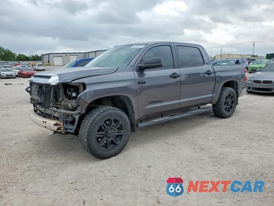 2018 TOYOTA TUNDRA SR5 5TFDW5F11JX775977 - główne zdjęcie licytacji z USA - miniatura