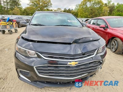 Piąte zdjęcie samochodu w środku: 2018 CHEVROLET MALIBU LT VIN:1G1ZD5ST8JF121611 - miniatura