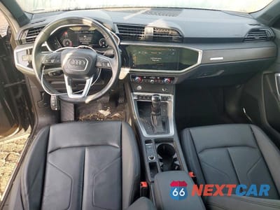 Zdjęcie 8 z 13 samochodu: 2020 AUDI Q3 PRESTIGE S-LINE VIN:WA1FECF36L1028554 - miniatura