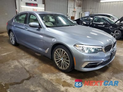 Czwarte zdjęcie samochodu z boku: 2020 BMW 530XE VIN:WBAJB1C01LCD44150 - miniatura