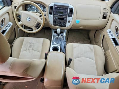 Zdjęcie 8 z 11 samochodu: 2006 MERCURY MARINER VIN:4M2YU56Z16DJ03899 - miniatura