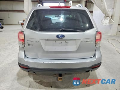 Zdjęcie 6 z 12 samochodu: 2018 SUBARU FORESTER 2.5I VIN:JF2SJABC1JH560004 - miniatura