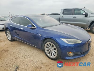 Czwarte zdjęcie samochodu z boku: 2017 TESLA MODEL S VIN:5YJSA1E24HF188136 - miniatura