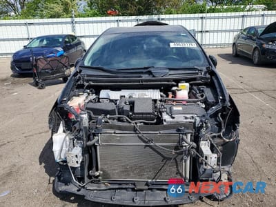 Piąte zdjęcie samochodu w środku: 2014 TOYOTA PRIUS TWO VIN:JTDKN3DU1E0357171 - miniatura