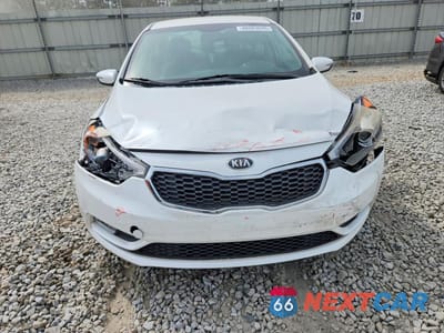 Piąte zdjęcie samochodu w środku: 2014 KIA FORTE EX VIN:KNAFX4A82E5169199 - miniatura