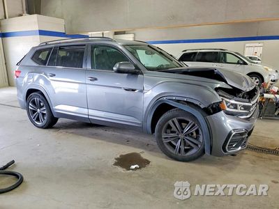 Czwarte zdjęcie samochodu z boku: 2021 VOLKSWAGEN ATLAS VIN:1V2MR2CA7MC560527 - miniatura