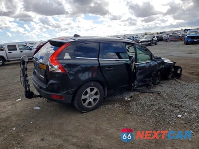 Trzecie zdjęcie samochodu z tyłu: 2011 VOLVO XC60 3.2 VIN:YV4940DL1B2187740 - miniatura