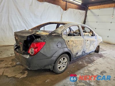Trzecie zdjęcie samochodu z tyłu: 2012 CHEVROLET SONIC LT VIN:1G1JC5SB6C4219655 - miniatura