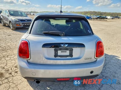 Zdjęcie 6 z 12 samochodu: 2017 MINI COOPER VIN:WMWXU1C51H2E18115 - miniatura
