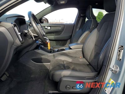 Zdjęcie 7 z 13 samochodu: 2023 VOLVO C40 RECHARGE PLUS VIN:YV4ED3GL3P2059941 - miniatura