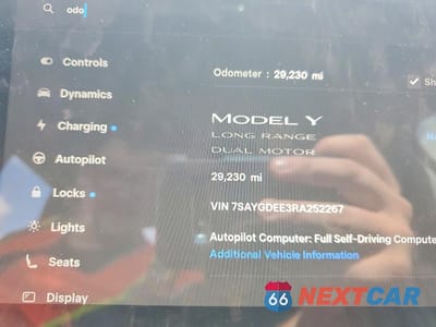 Zdjęcie 9 z 12 samochodu: 2024 TESLA MODEL Y VIN:7SAYGDEE3RA252267 - miniatura