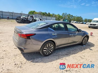 Trzecie zdjęcie samochodu z tyłu: 2024 NISSAN ALTIMA 2.5 SV VIN:1N4BL4DV5RN322748 - miniatura