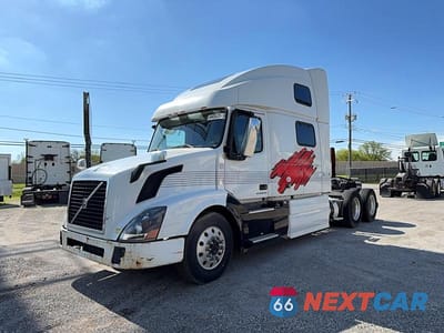 Drugie zdjęcie samochodu z przodu: 2014 VOLVO VN VNL VIN:4V4NC9EH2EN152537 - miniatura