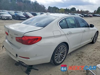 Trzecie zdjęcie samochodu z tyłu: 2017 BMW 540 I VIN:WBAJE5C34HG915233 - miniatura