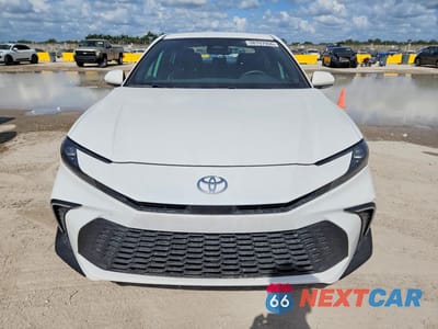 Piąte zdjęcie samochodu w środku: 2025 TOYOTA CAMRY SE VIN:4T1DAACK1SU552714 - miniatura