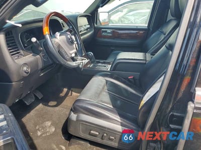 Zdjęcie 7 z 14 samochodu: 2017 LINCOLN NAVIGATOR L SELECT VIN:5LMJJ3HT4HEL12279 - miniatura
