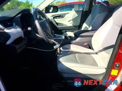 Zdjęcie 7 z 12 samochodu: 2019 TOYOTA RAV4 HYBRID LIMITED VIN:JTMDWRFV6KD030767 - miniatura