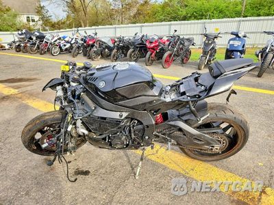 Trzecie zdjęcie samochodu z tyłu: 2018 YAMAHA YZFR1 VIN:JYARN39E3JA004043 - miniatura