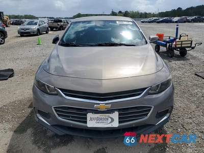 Piąte zdjęcie samochodu w środku: 2017 CHEVROLET MALIBU LT VIN:1G1ZE5ST3HF189208 - miniatura