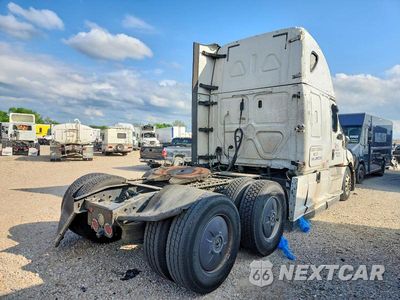 Zdjęcie 7 z 20 samochodu: 2020 FREIGHTLINER CASCADIA 126 VIN:3AKJHHDR7LSMD3332 - miniatura