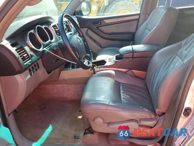 Zdjęcie 7 z 14 samochodu: 2005 TOYOTA 4RUNNER SR5 VIN:JTEZU14R850048567 - miniatura