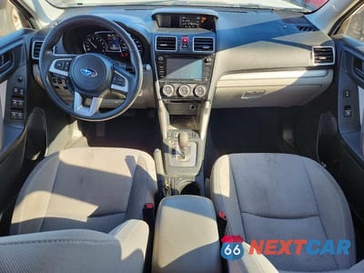 Zdjęcie 8 z 13 samochodu: 2018 SUBARU FORESTER 2.5I PREMIUM VIN:JF2SJAGC2JH499903 - miniatura