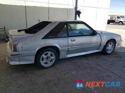 Trzecie zdjęcie samochodu z tyłu: 1987 FORD MUSTANG GT VIN:1FABP42E4HF176004 - miniatura