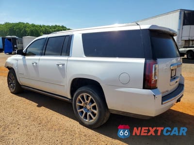 Drugie zdjęcie samochodu z przodu: 2017 GMC YUKON XL DENALI VIN:1GKS2HKJ8HR400584 - miniatura