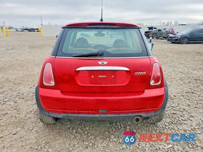 Zdjęcie 6 z 11 samochodu: 2005 MINI COOPER VIN:WMWRC33535TJ71612 - miniatura