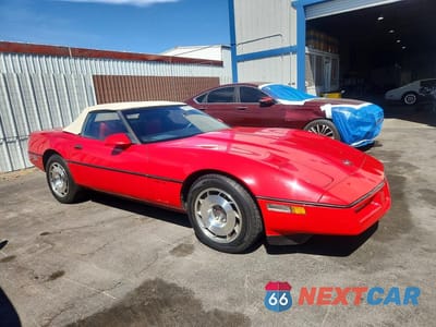 Czwarte zdjęcie samochodu z boku: 1987 CHEV CORVETTE VIN:1G1YY3187H5127949 - miniatura