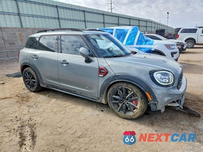 Czwarte zdjęcie samochodu z boku: 2020 MINI COOPER JCW COUNTRYMAN ALL4 VIN:WMZYZ9C09L3L48116 - miniatura