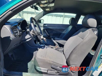 Zdjęcie 7 z 12 samochodu: 2017 VOLKSWAGEN BEETLE 1.8T VIN:3VWF17AT8HM609867 - miniatura