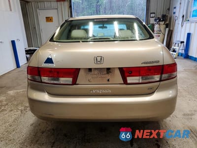 Zdjęcie 6 z 12 samochodu: 2004 HONDA ACCORD EX VIN:1HGCM566X4A037374 - miniatura