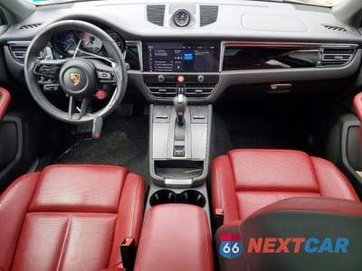 Zdjęcie 8 z 13 samochodu: 2025 PORSCHE MACAN S VIN:WP1AG2A50SLB41527 - miniatura