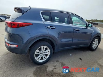 Trzecie zdjęcie samochodu z tyłu: 2019 KIA SPORTAGE LX VIN:KNDPMCAC6K7534644 - miniatura