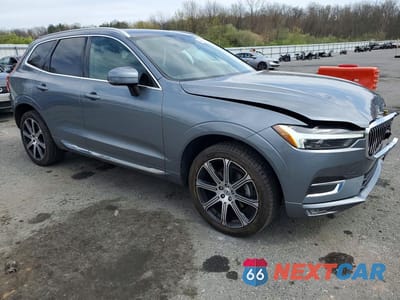 Czwarte zdjęcie samochodu z boku: 2021 VOLVO XC60 T5 INSCRIPTION VIN:YV4102RL3M1813777 - miniatura