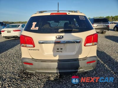 Zdjęcie 6 z 13 samochodu: 2011 KIA SORENTO LX VIN:5XYKT4A28BG113859 - miniatura